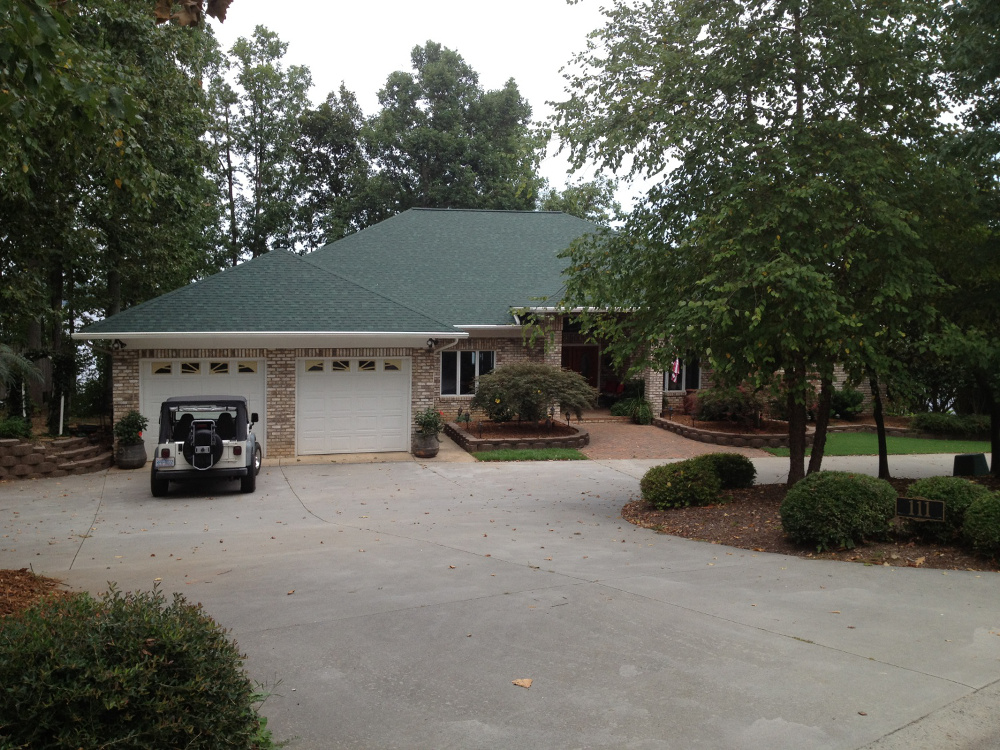 Roofing Services in Huntersville, North Carolina